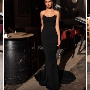 BRAND NEW strapless gown